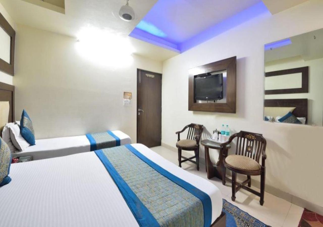 Family Spot Otel Yeni Delhi Dış mekan fotoğraf