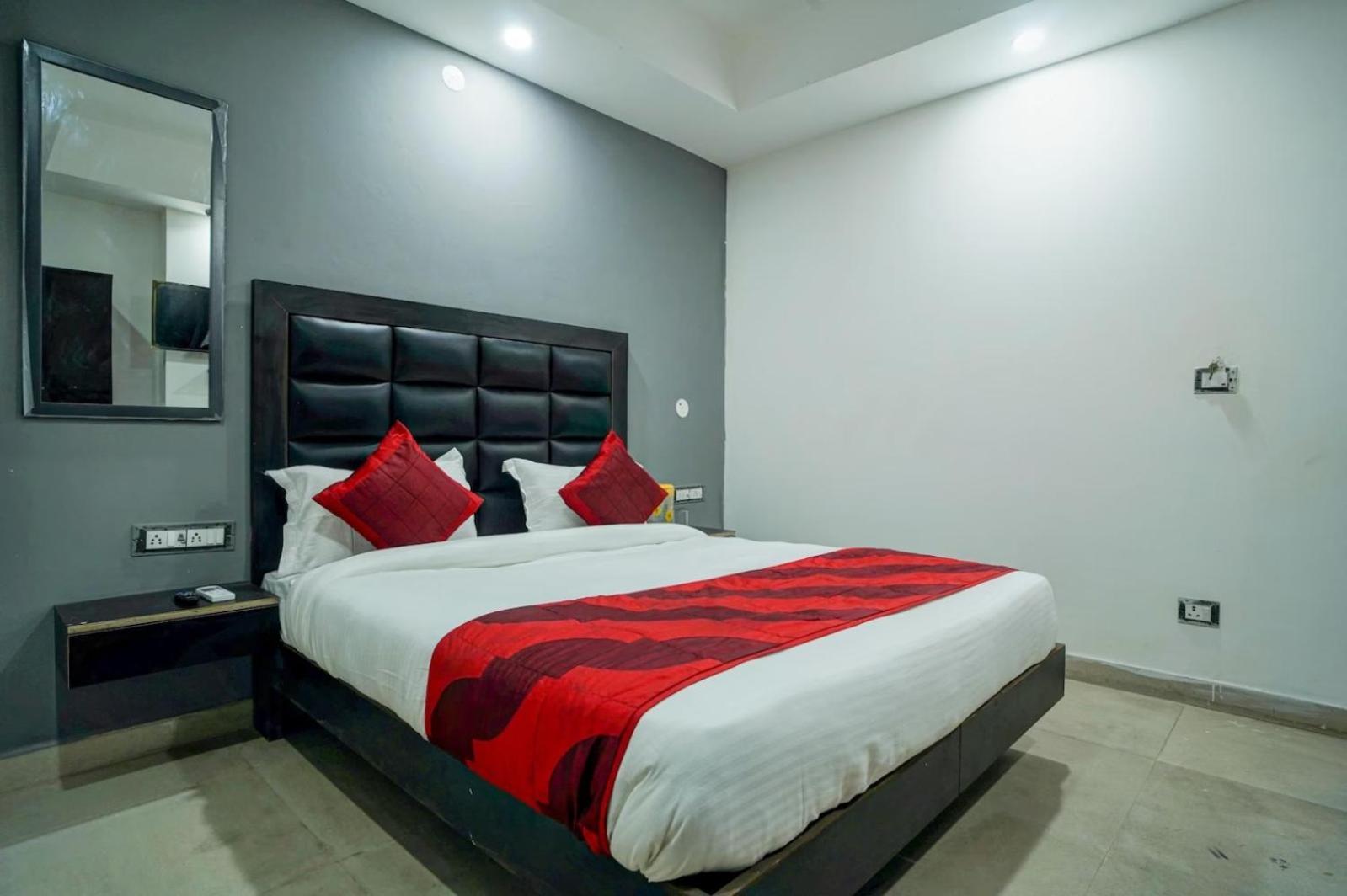 Family Spot Otel Yeni Delhi Dış mekan fotoğraf